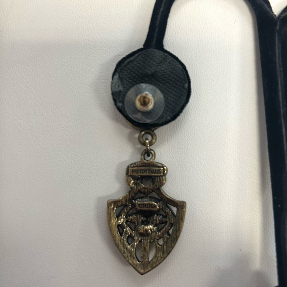 Vintage Heidi Daus Swarovski crystal design brass tone drop style stud earrings - Picture 5 of 5